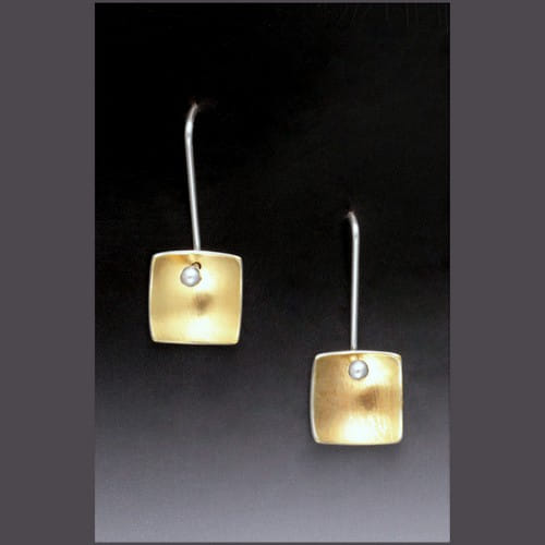 Click to view detail for MB-E308 Earrings, Little Square Kemboo $98